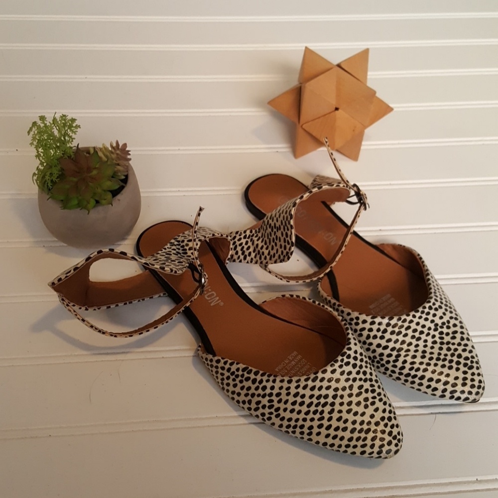 Strappy Flats NEW